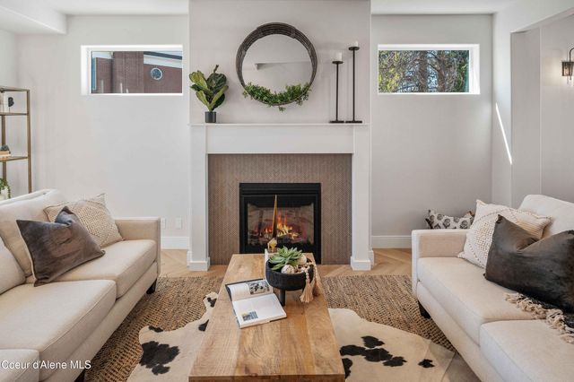 8805 CALIFORNIA ST, Rathdrum, ID 83858