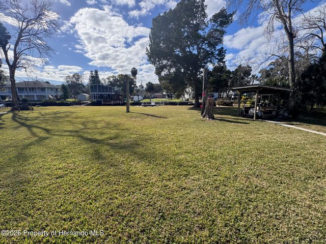 6022 Palm Creek Drive, Weeki Wachee, FL 34607