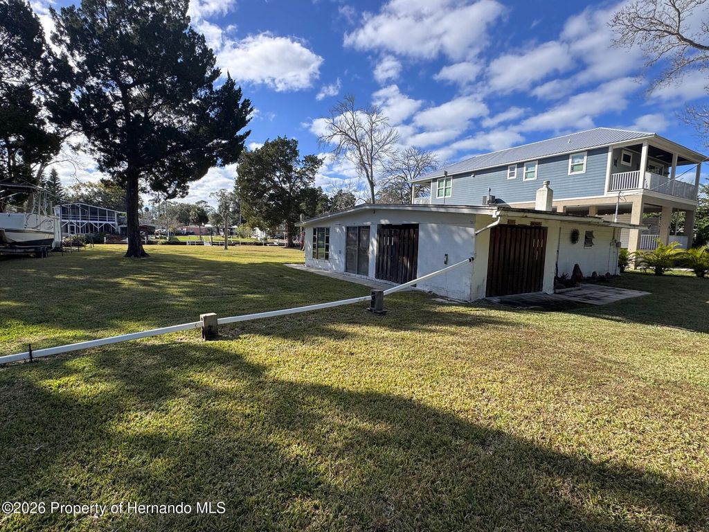 6022 Palm Creek Drive, Weeki Wachee, FL 34607