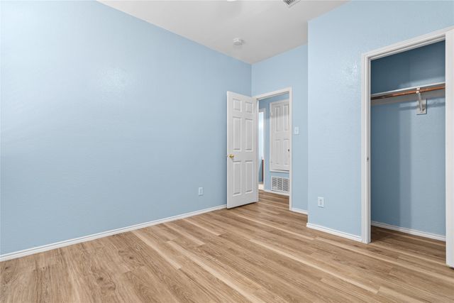 12652 Oakwood Circle, Fort Worth, TX 76040