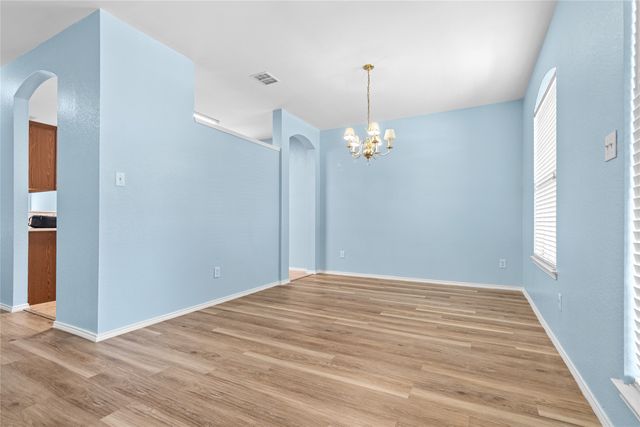 12652 Oakwood Circle, Fort Worth, TX 76040