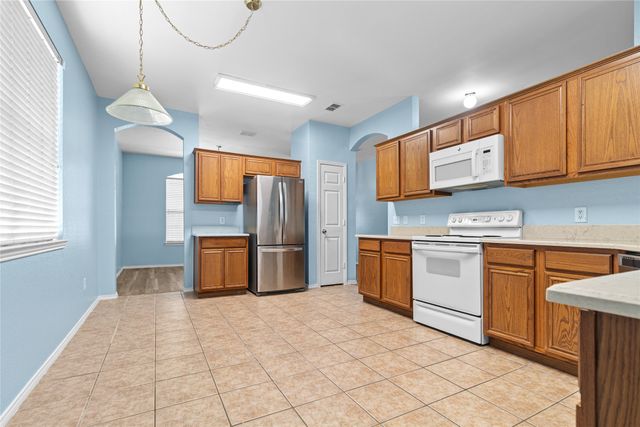 12652 Oakwood Circle, Fort Worth, TX 76040
