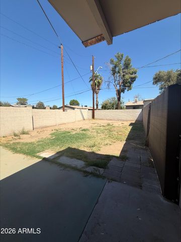 7221 N 26th Drive, Phoenix, AZ 85051