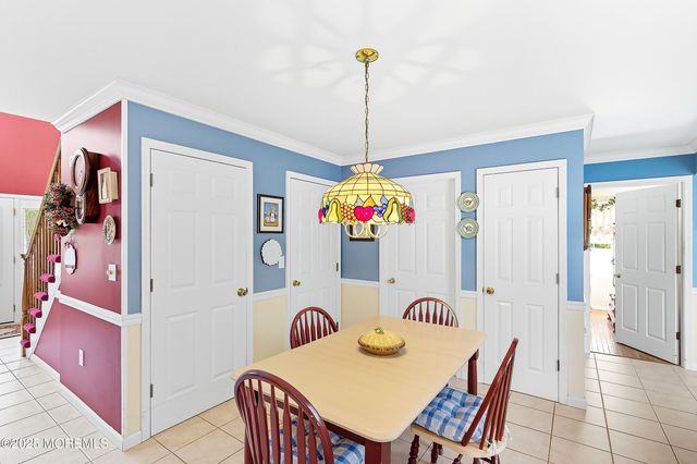 1990 Country Trce, Toms River, NJ 08753