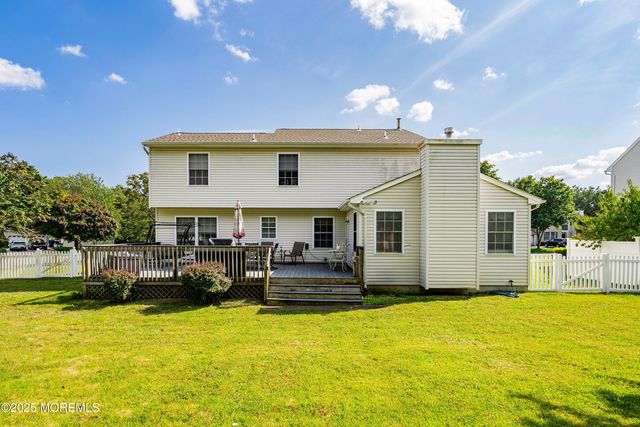 1990 Country Trce, Toms River, NJ 08753