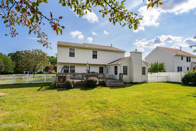 1990 Country Trce, Toms River, NJ 08753