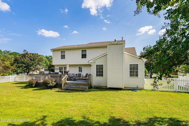 1990 Country Trce, Toms River, NJ 08753