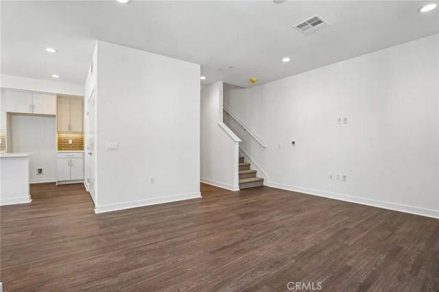 969 W Dhalia Street, Compton, CA 90220