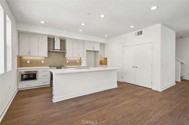 969 W Dhalia Street, Compton, CA 90220