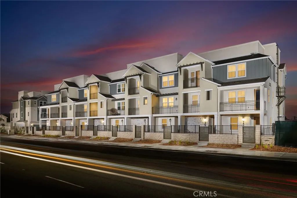 969 W Dhalia Street, Compton, CA 90220