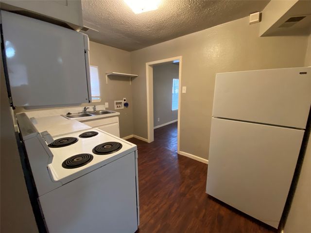 4427 Canal Street, Dallas, TX 75210