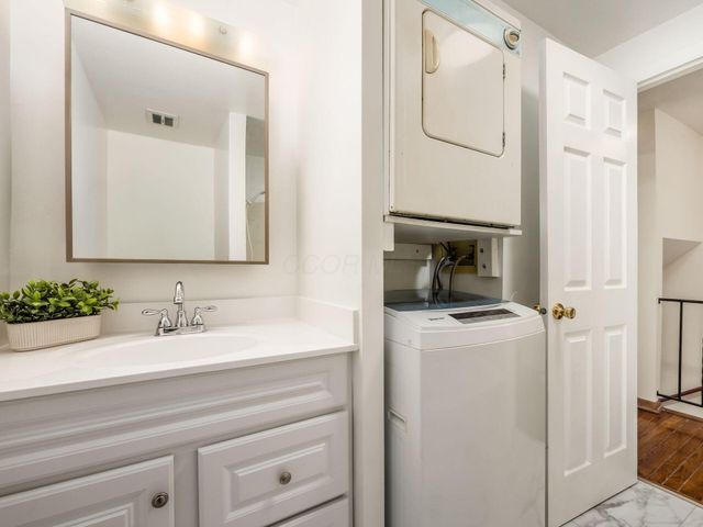 1295 Woodbrook Lane, 223, Columbus, OH 43223