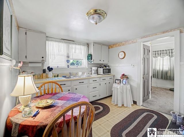 7 North Alleghany Avenue, Ellicott, NY 14701