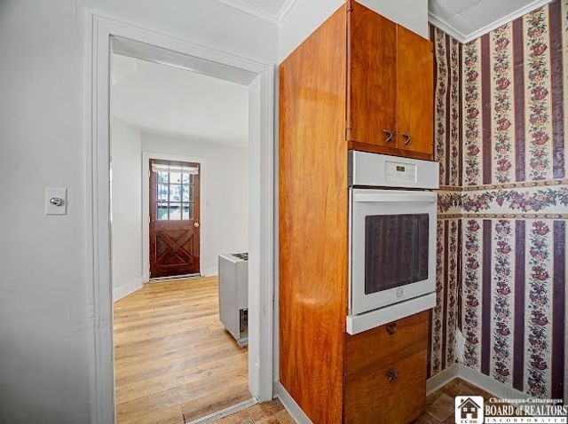 7 North Alleghany Avenue, Ellicott, NY 14701