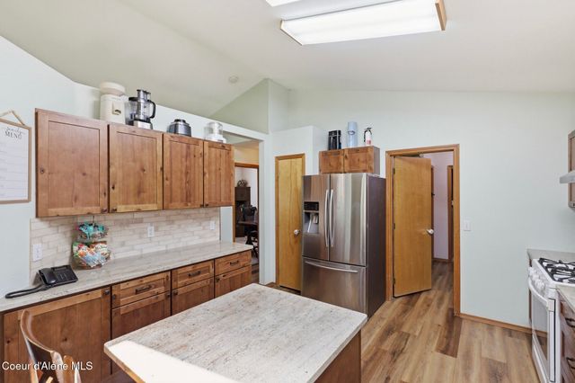 1870 W Judy K Dr, Rathdrum, ID 83858