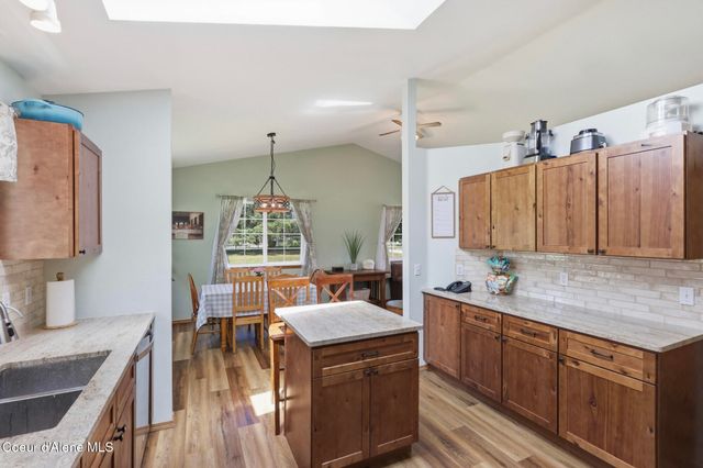 1870 W Judy K Dr, Rathdrum, ID 83858