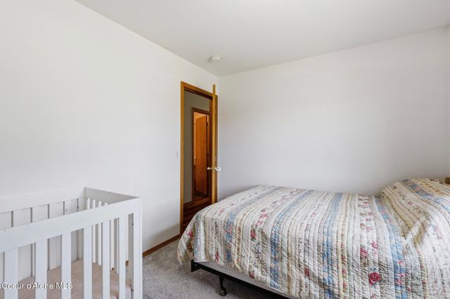1870 W Judy K Dr, Rathdrum, ID 83858