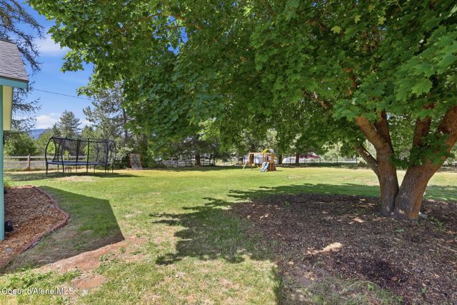 1870 W Judy K Dr, Rathdrum, ID 83858
