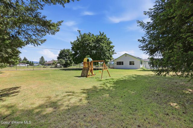 1870 W Judy K Dr, Rathdrum, ID 83858