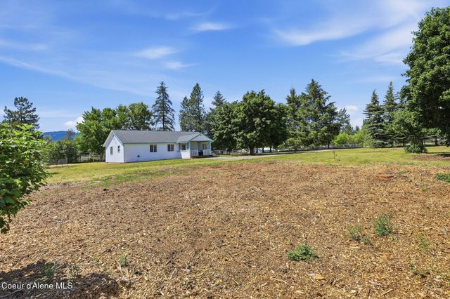 1870 W Judy K Dr, Rathdrum, ID 83858
