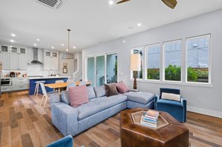 1201 W 39th 1/2 ST B, Austin, TX 78756