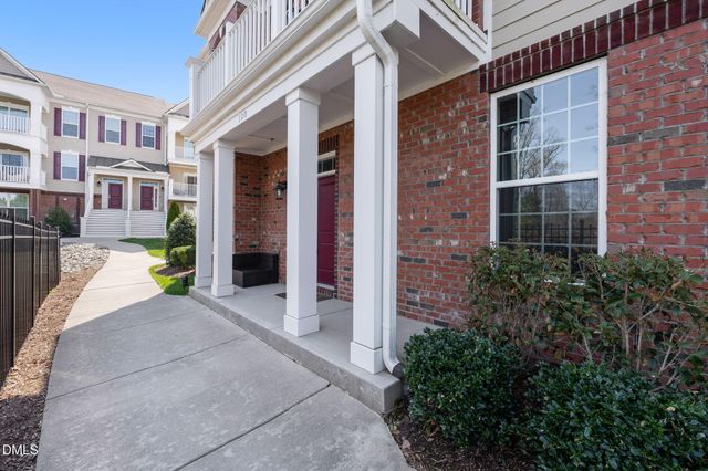 10320 Sablewood Drive, Raleigh, NC 27617