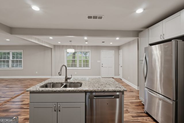 2162 Chestnut Place, Lithia Springs, GA 30122