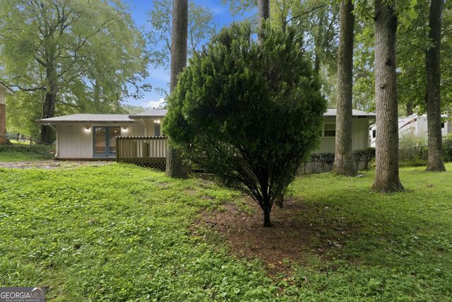 2162 Chestnut Place, Lithia Springs, GA 30122