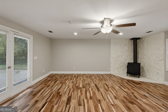 2162 Chestnut Place, Lithia Springs, GA 30122