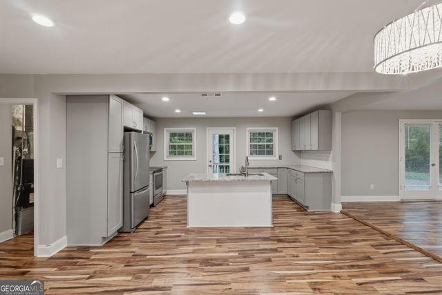 2162 Chestnut Place, Lithia Springs, GA 30122