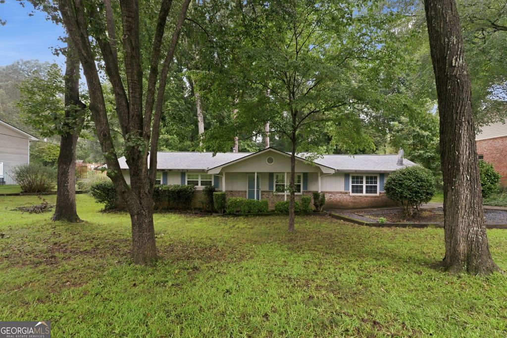 2162 Chestnut Place, Lithia Springs, GA 30122