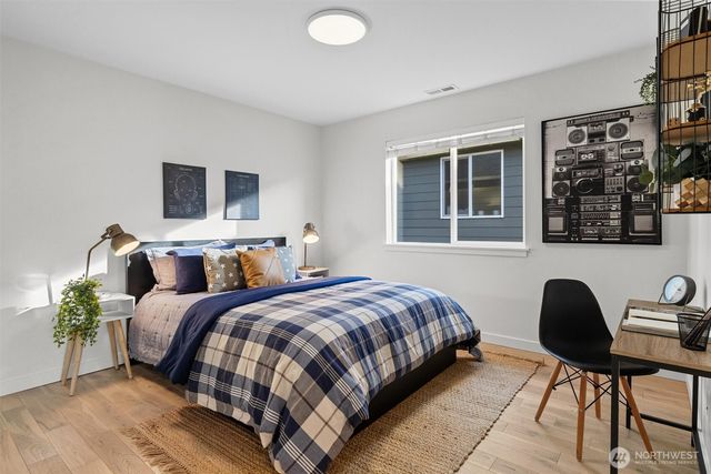 11807 26th Drive SE, Everett, WA 98208