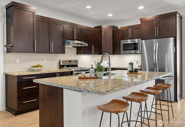 11807 26th Drive SE, Everett, WA 98208