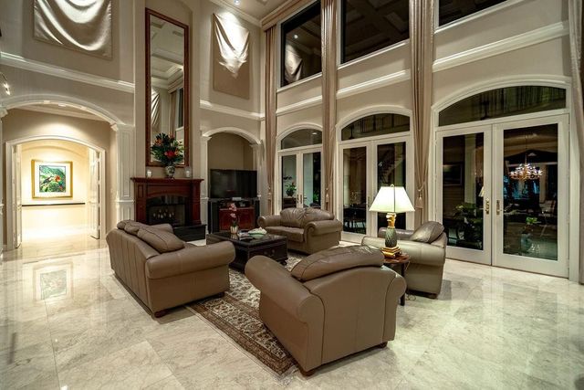 2356 NE 26th Street, Lighthouse Point, FL 33064