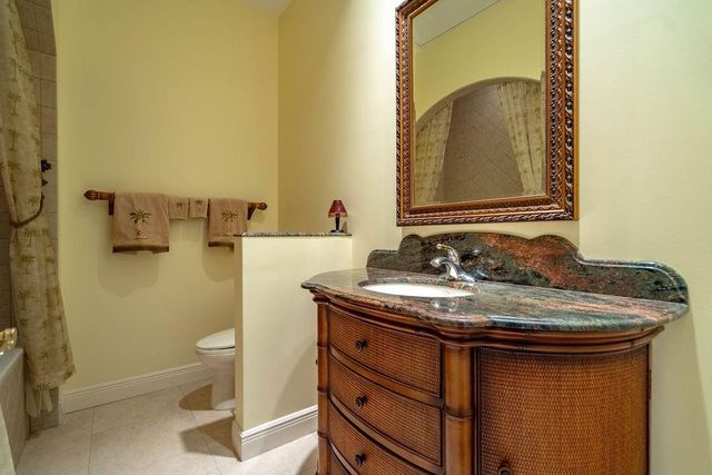 2356 NE 26th Street, Lighthouse Point, FL 33064