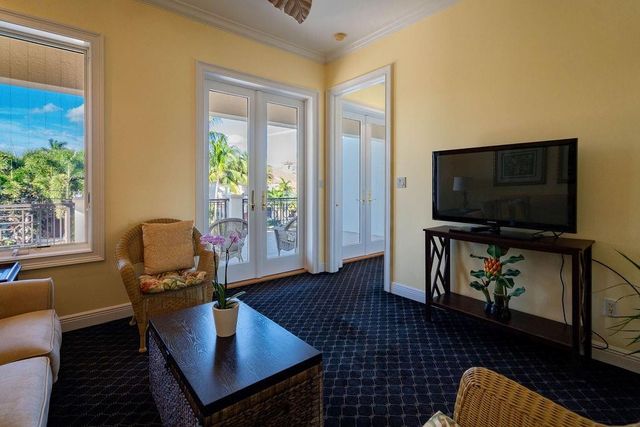 2356 NE 26th Street, Lighthouse Point, FL 33064