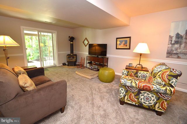 613 MALLARD DR, Manheim, PA 17545