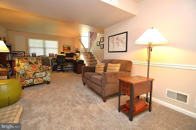613 MALLARD DR, Manheim, PA 17545