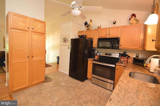 613 MALLARD DR, Manheim, PA 17545