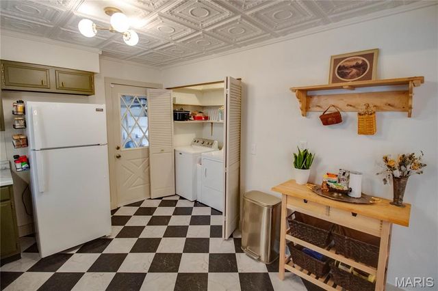 610 Vermont Street, Bethalto, IL 62010