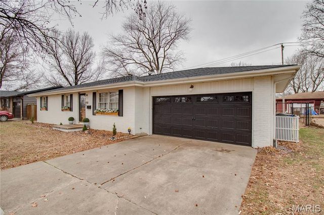 610 Vermont Street, Bethalto, IL 62010