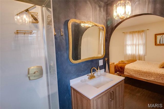 610 Vermont Street, Bethalto, IL 62010