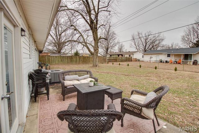 610 Vermont Street, Bethalto, IL 62010