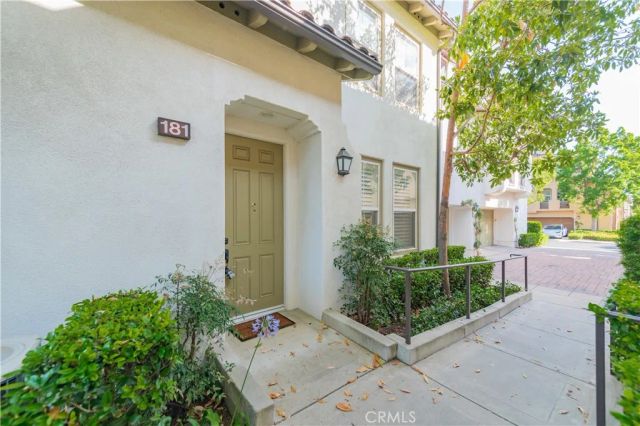 181 Lockford, Irvine, CA 92602