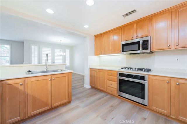 181 Lockford, Irvine, CA 92602