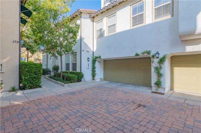 181 Lockford, Irvine, CA 92602