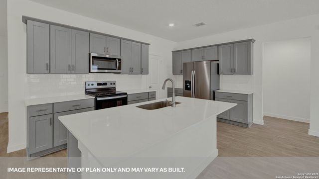 175 TEAL STREET, Fredericksburg, TX 78624