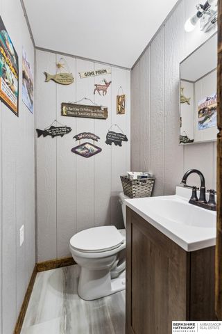 12858 A Street, Omaha, NE 68144