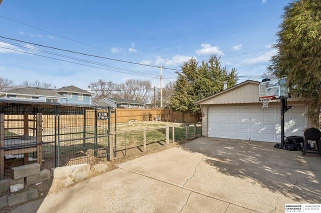 12858 A Street, Omaha, NE 68144