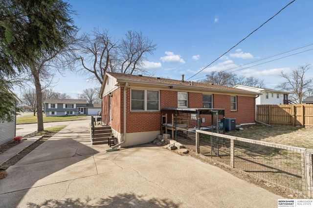 12858 A Street, Omaha, NE 68144